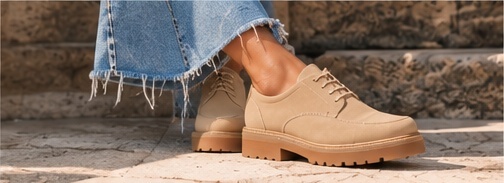 06_casual_footwear